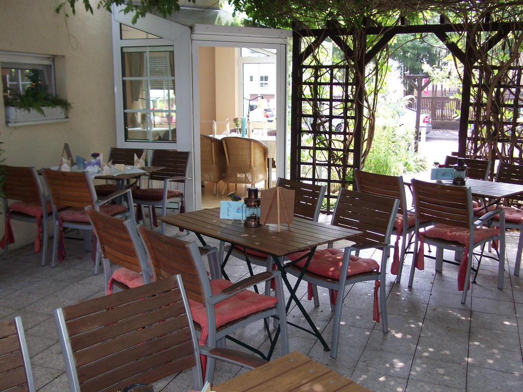 Pension & Cafe Am Kraehenberg Halle  Exteriér fotografie