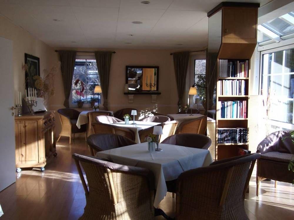 Pension & Cafe Am Kraehenberg Halle  Exteriér fotografie